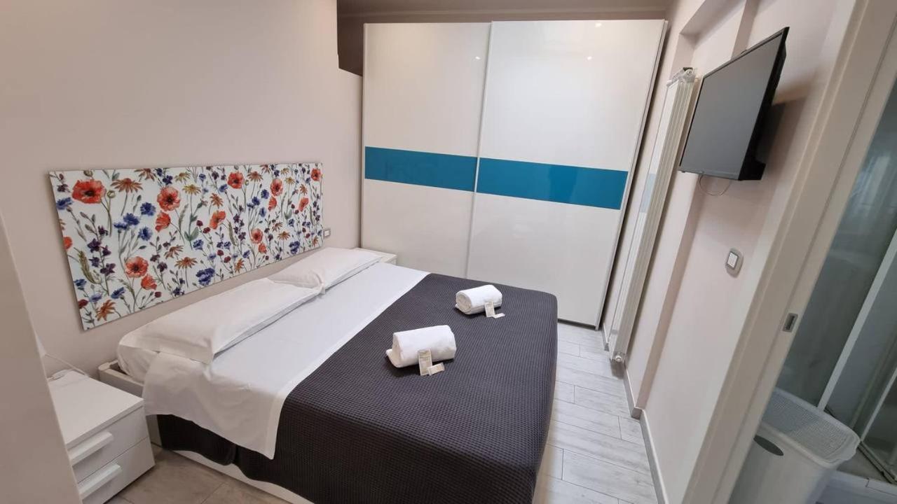 Central Home Taranto Bagian luar foto